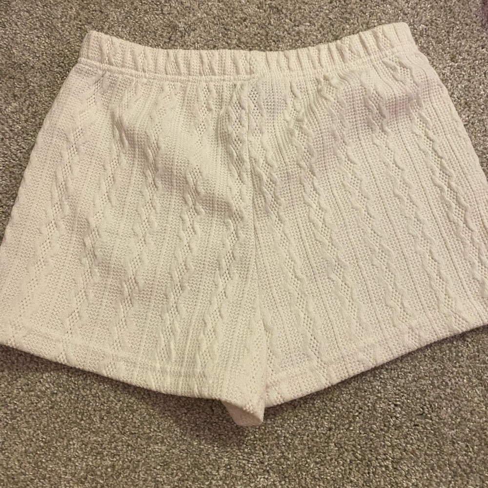 White shein xs shorts. - Picture 3 of 4